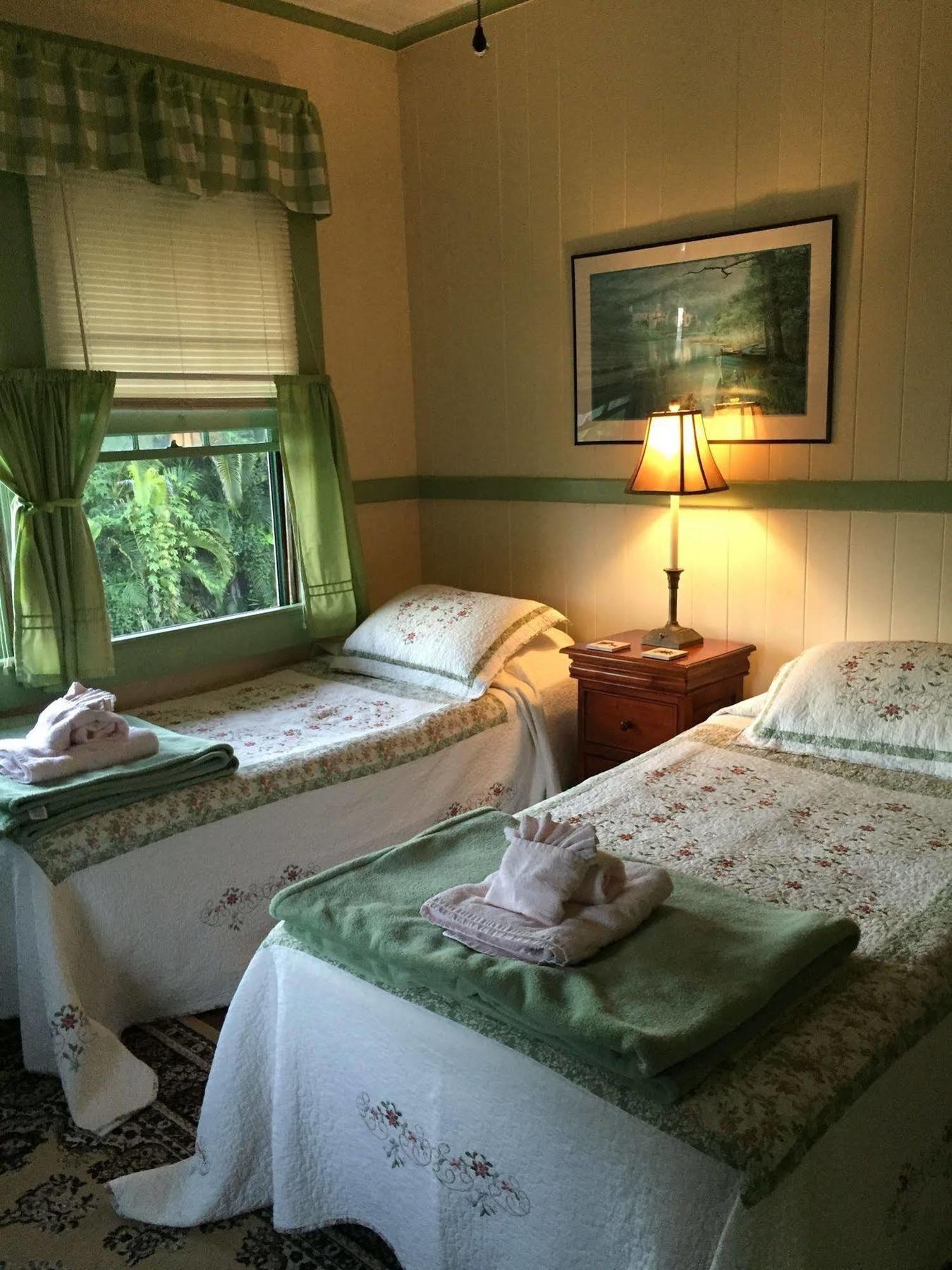 Maureen'S Bed And Breakfast Hilo Exterior foto
